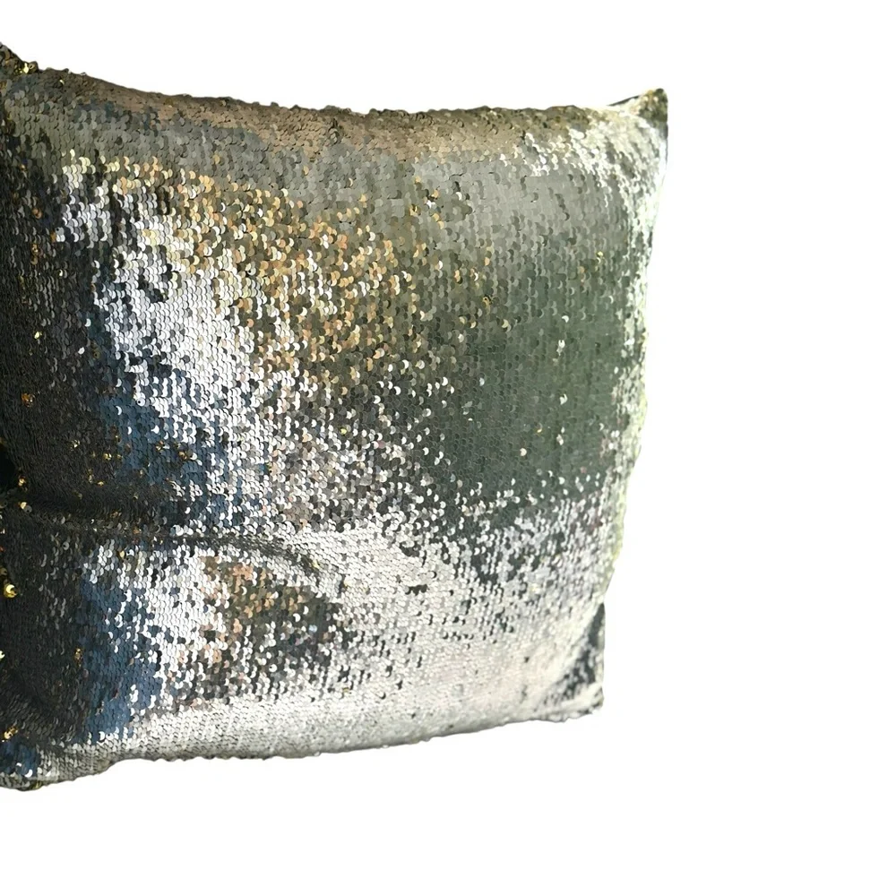 Aviva Stanoff Silver/Gold Sequin Silk Pillow 18x18‎ NWOT